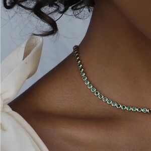 LILI CLASPE REESE EMERALD NECKLACE GOLD